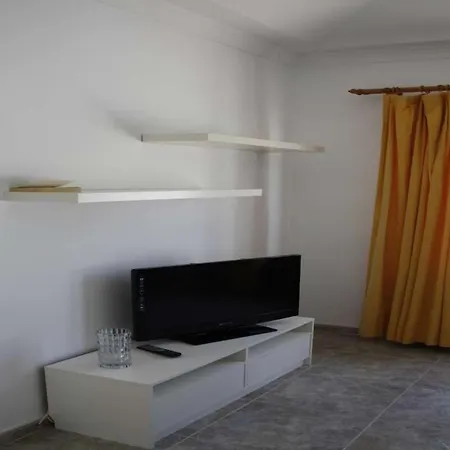 Puerto Del Carmen Sleeps 4 Pool Wifi Вилла
