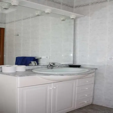 Puerto Del Carmen Sleeps 4 Pool Wifi Вилла *